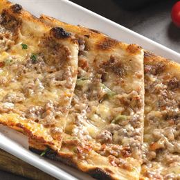 Kıymalı Kaşarlı Pide
